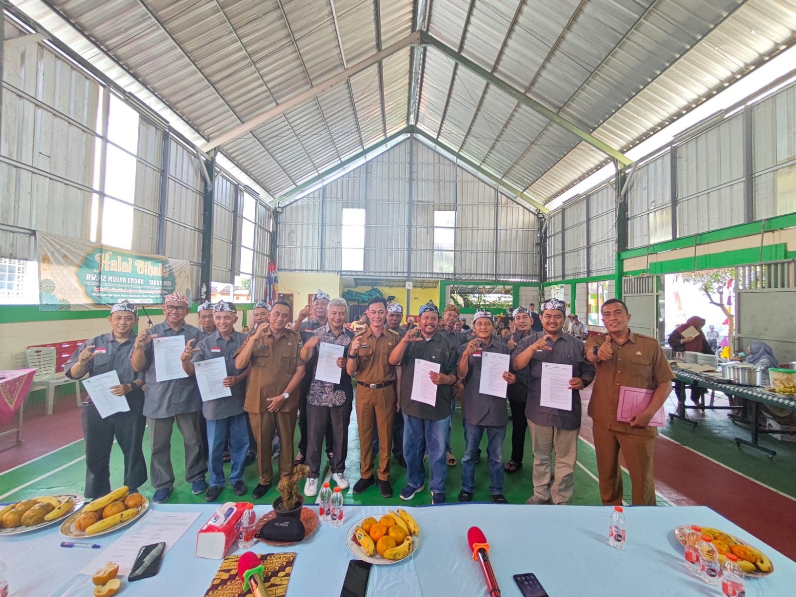 Lurah Karyamulya Lantik Pengurus LKK RT dan RW. 12 Mulya Endah Masa Bakti 2026-2031